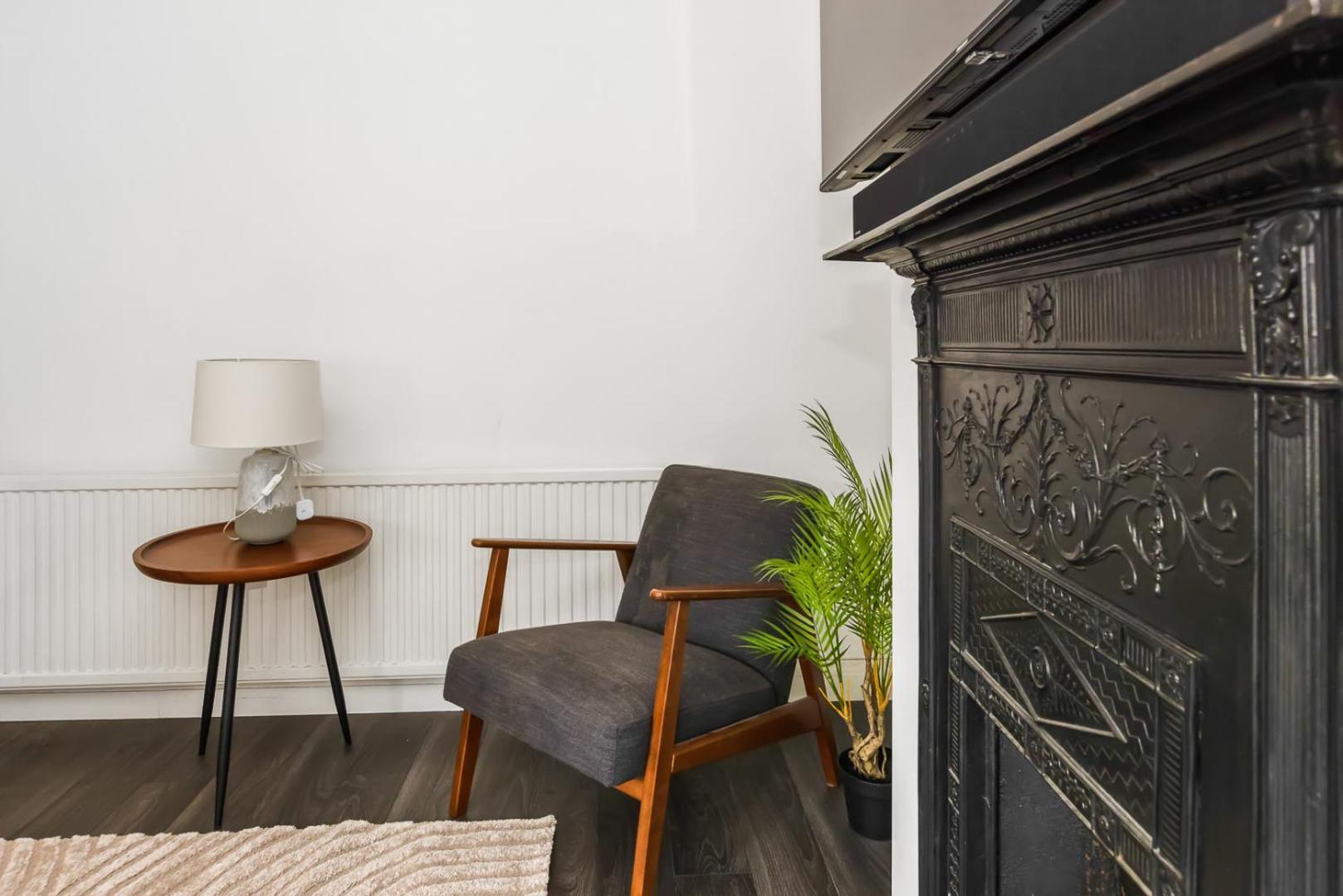 Outstanding 2 Bed Apartment In Central Camden Sleeps 6 London Kültér fotó