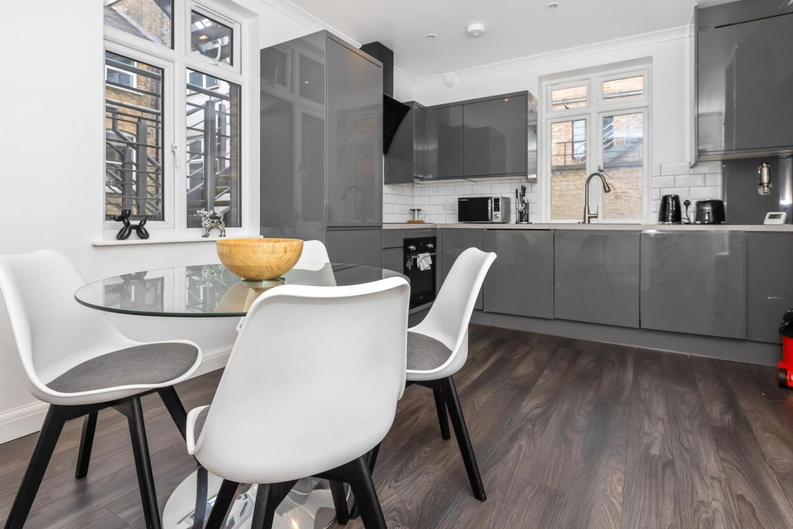 Outstanding 2 Bed Apartment In Central Camden Sleeps 6 London Kültér fotó